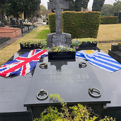 Francis G. Jackson: A Football Legend Cementerio Británico Montevideo